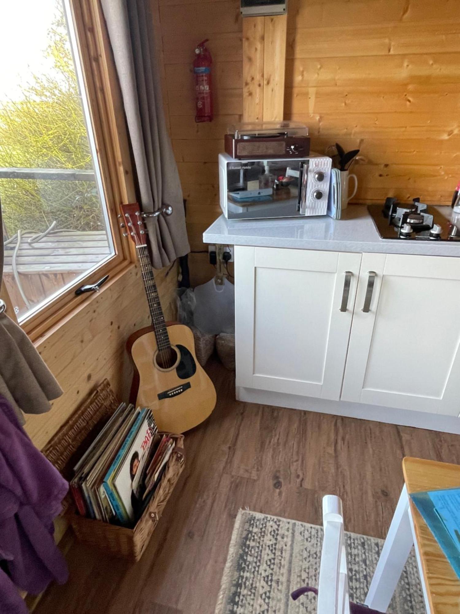 Cosy cabin in Annie’s meadow West Meon Zewnętrze zdjęcie